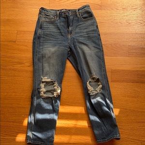 Hollister High Rise Mom Jeans